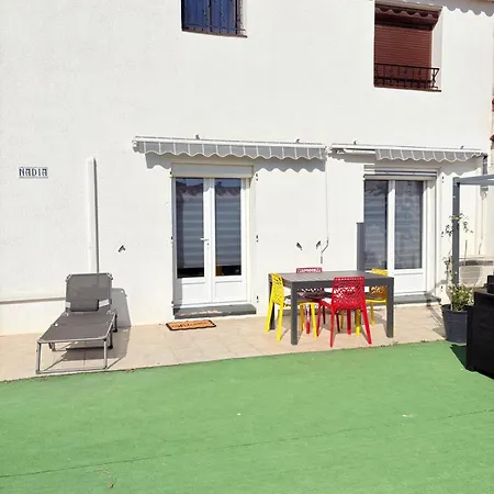 Rez De Jardin St Cyprien Posez Vos Valises Chez Nous سان سيبريان